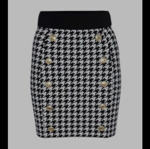 Good American Houndstooth Stretch Mini Skirt with Button Details
